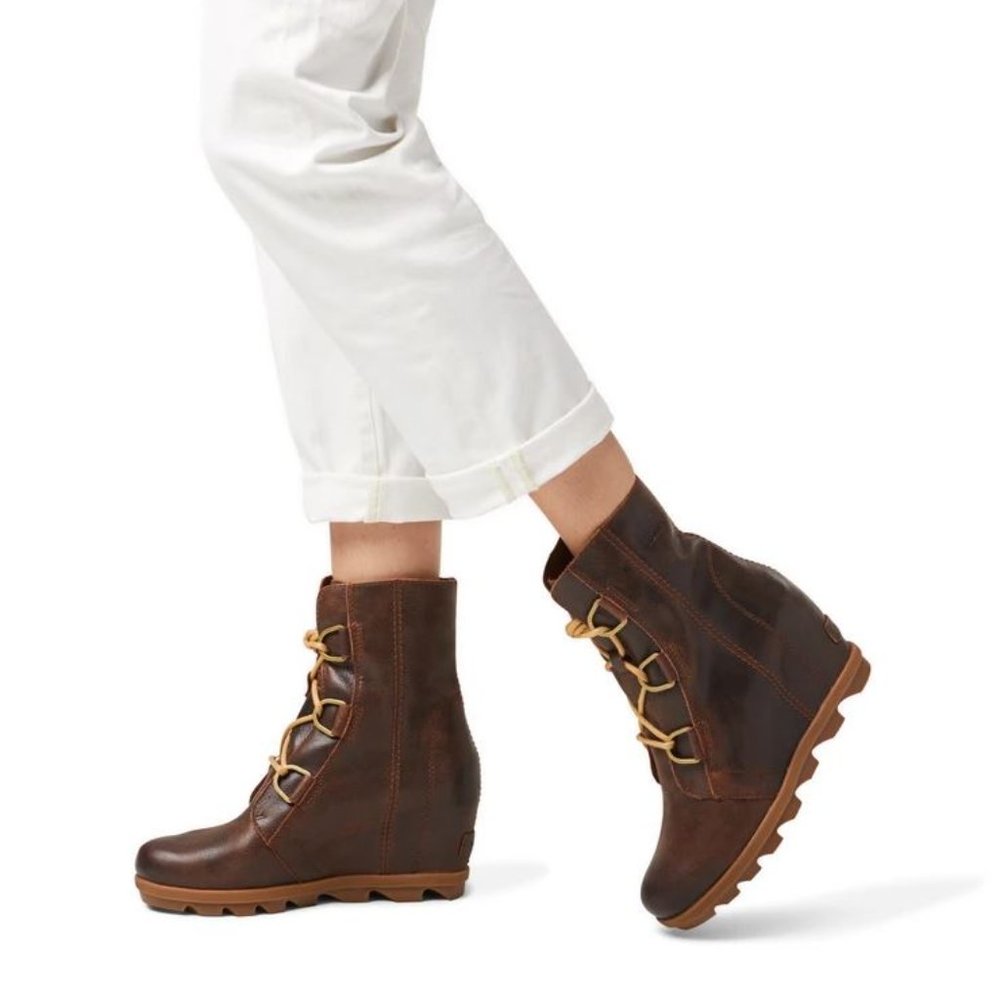 Sorel Joan Of Arctic Boots - Picture 3 of 11